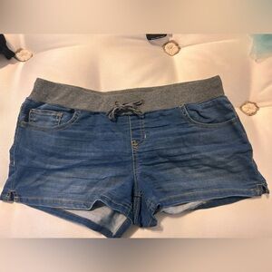 Vanilla Star Gray and Blue Denim Shorts
